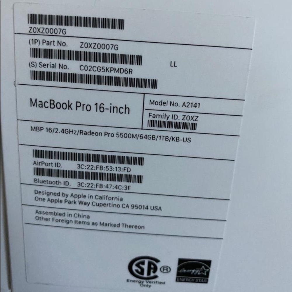 MacBook Pro NEW - Picture 4 of 5